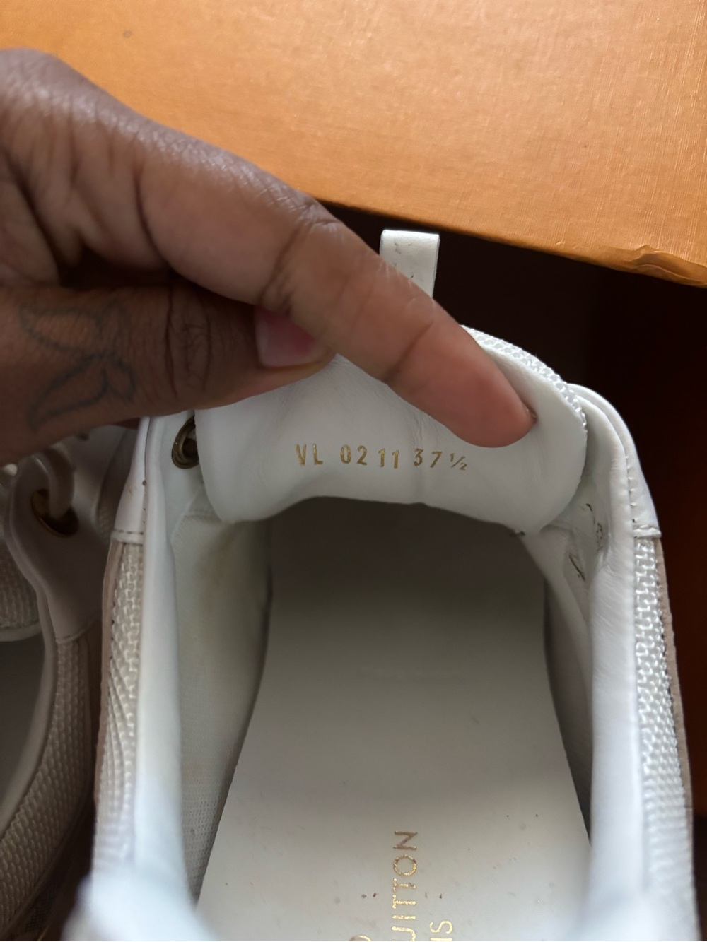 Louis Vuitton White & Beige Damier Run Away Sneakers - Picture 7 of 11